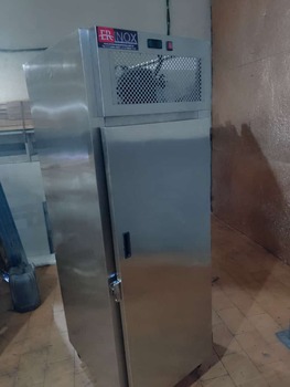 Refrigerador Vertical Em Aço Inox